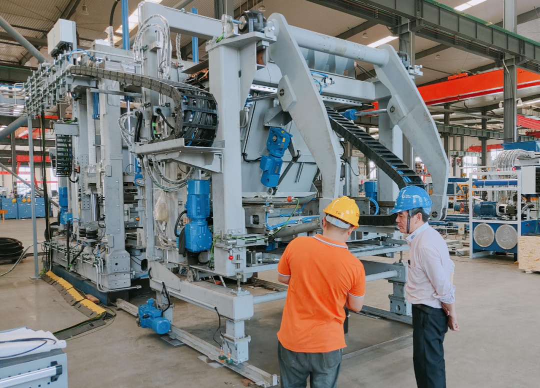 泉工股份又一條ZN1500全自動砌塊成型機生產線將助力華北區(qū)域騰飛