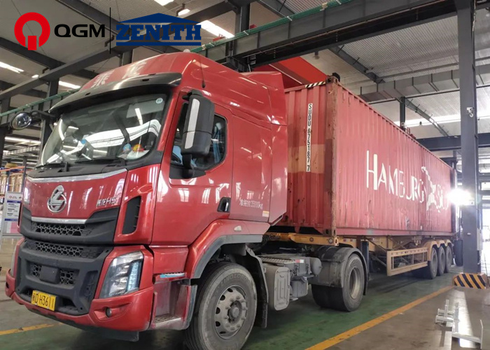 項目發(fā)貨| 3年2度合作，泉工股份QT10全自動生態(tài)砌塊成型加高機生產(chǎn)線發(fā)貨孟加拉，助力河道治理項目建設(shè)