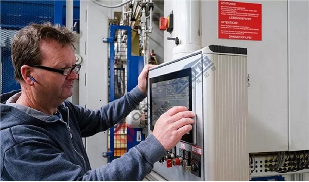 怎么做透水磚機的日常維護保養(yǎng)？