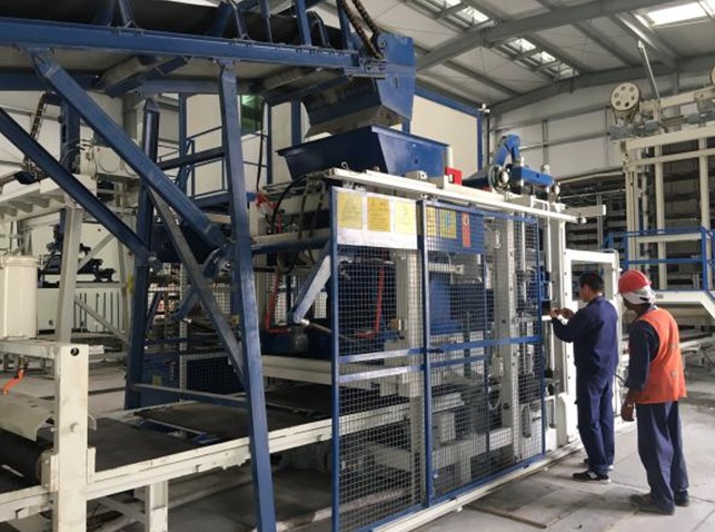 閃耀一帶一路！巴林王國老客戶再購泉工磚機全線！